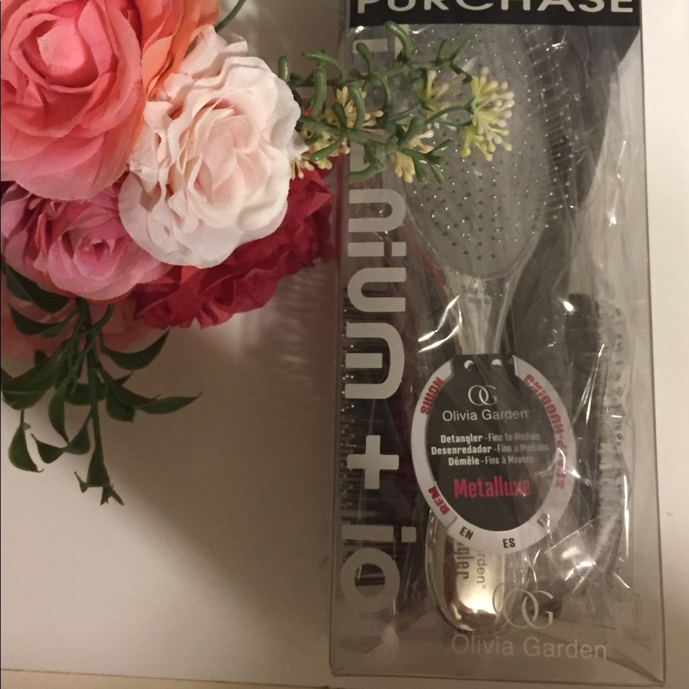 •BNIB• BRUSH TRIO Olivia Garden Titanium+Ion Hairbrushes